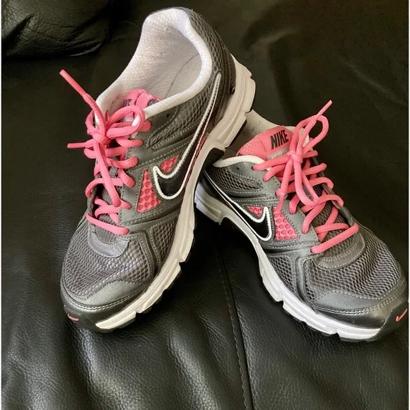 Nike Air Retaliate - Picture 2 of 6